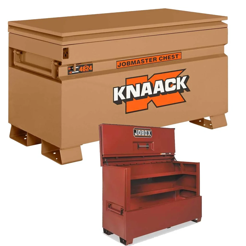 Boîtes de rangement sécurisées pour protéger les outils et l'équipement sur les chantiers de construction.