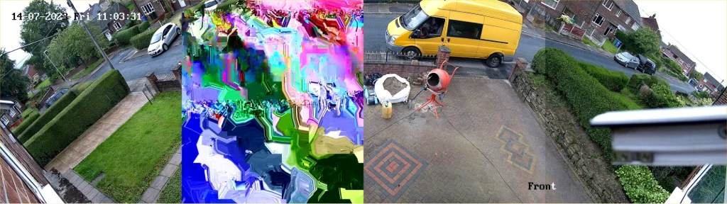 Séquence de télévision en circuit fermé montrant une distorsion partielle de l'image à côté d'une vidéo claire provenant d'une caméra extérieure.