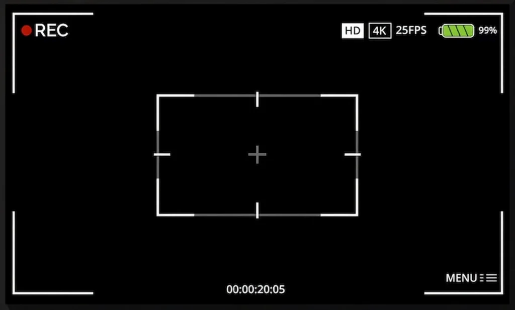 Interface de l'écran d'enregistrement montrant le viseur d'une caméra de surveillance avec des indicateurs d'état.