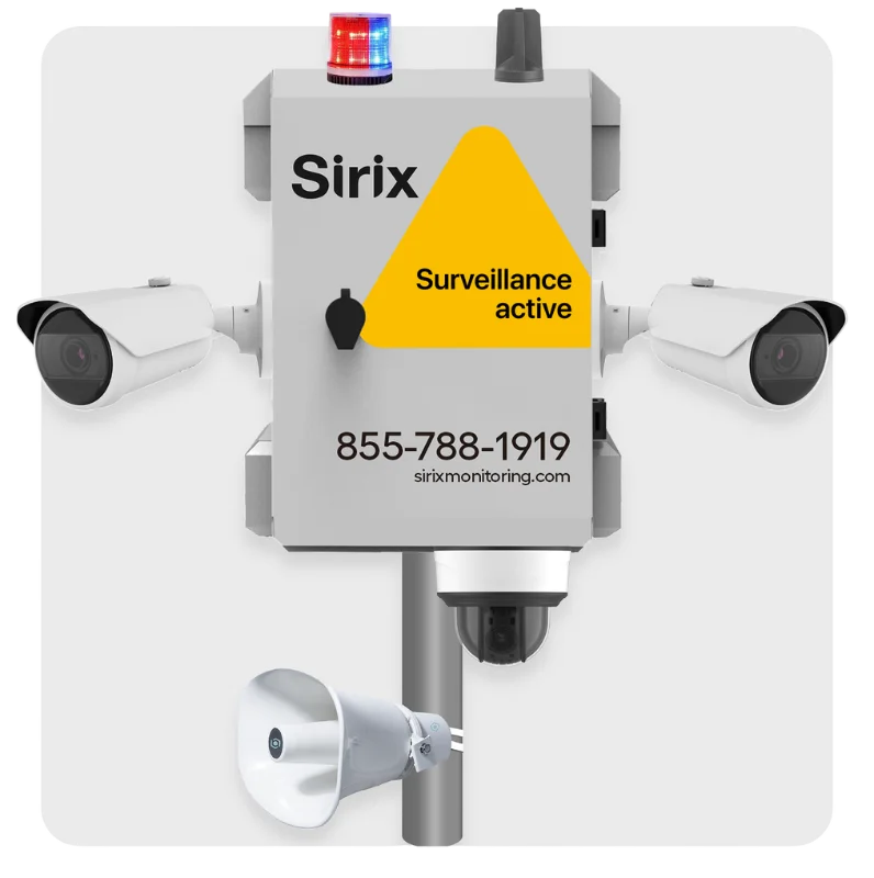 Unité de surveillance Sirix avec caméras, lumière et panneau “Surveillance active”.