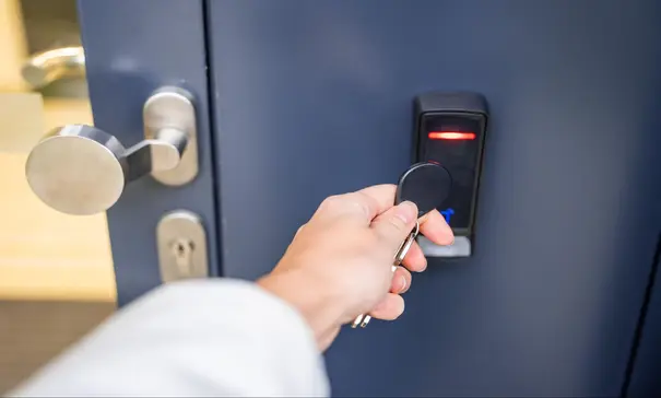 Key fob system for business The complete access control guide